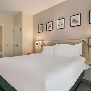 King Suite Whirlpool